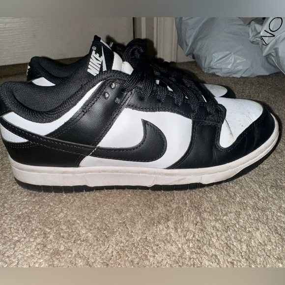 Womens Dunk Low Black/White - Picture 10 of 16